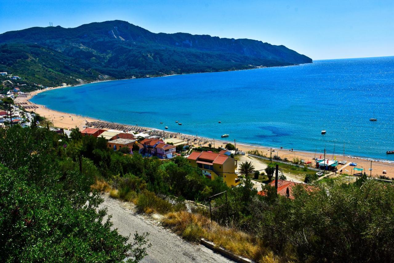 Delfini Resort Agios Georgios Pagon Bagian luar foto