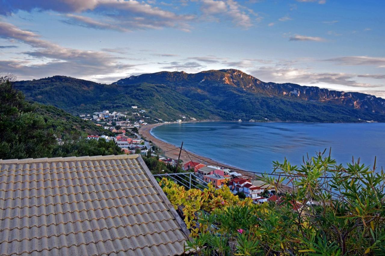 Delfini Resort Agios Georgios Pagon Bagian luar foto